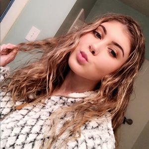 Meet your Posher, Madison